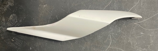 R1 20-24 LH Seat Wing